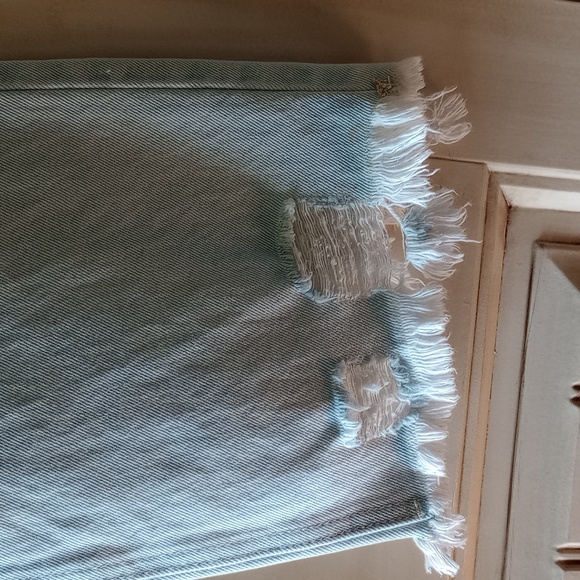 Jeans - Picture 2 of 7